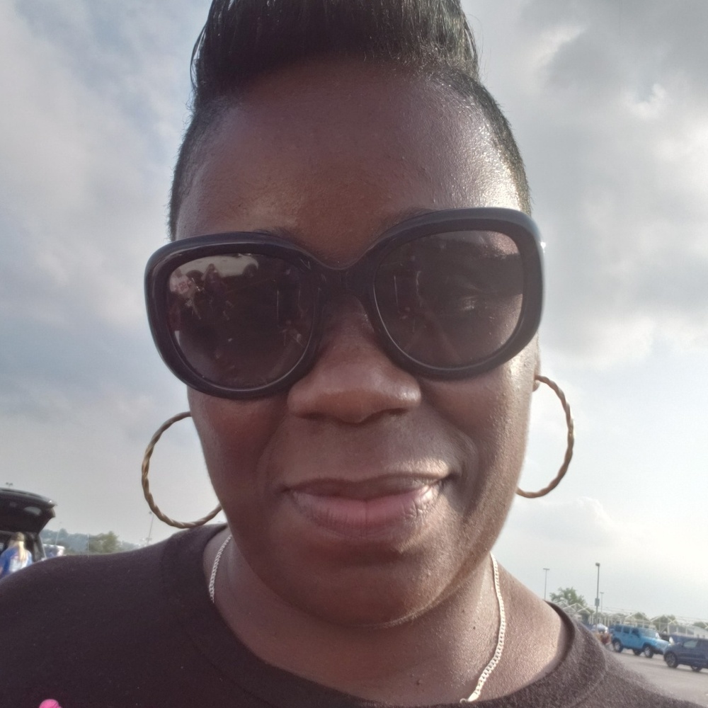 Meet your Posher, Lucchina